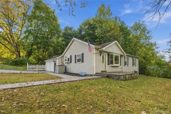 24 Revolutionary Road, Cortlandt Manor, NY 10567