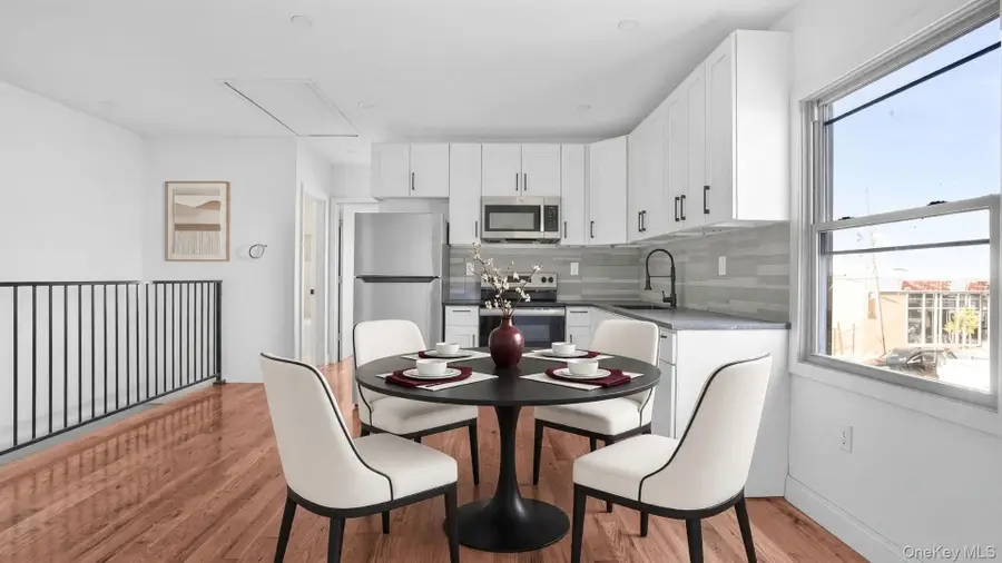 1148 E 211th Street, Bronx, NY 10469 - #3