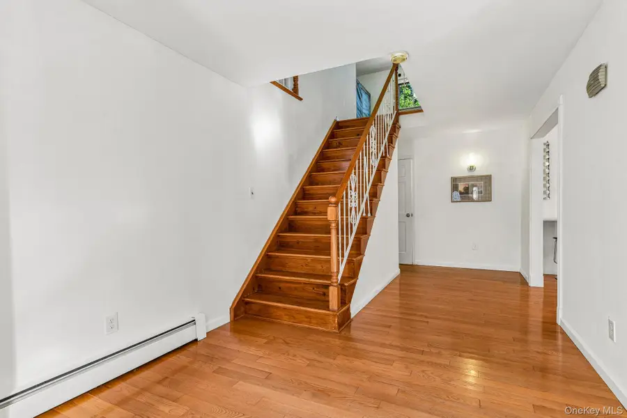 81 Twin Oaks Drive, Kings Park, NY 11754 - #3