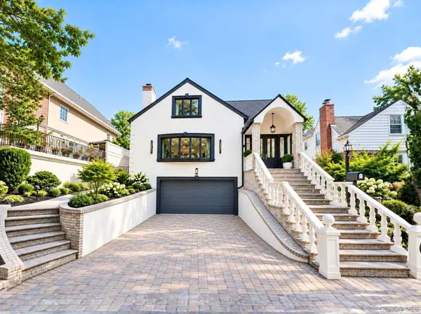 85-35 Midland Parkway, Jamaica Estates, NY 11432