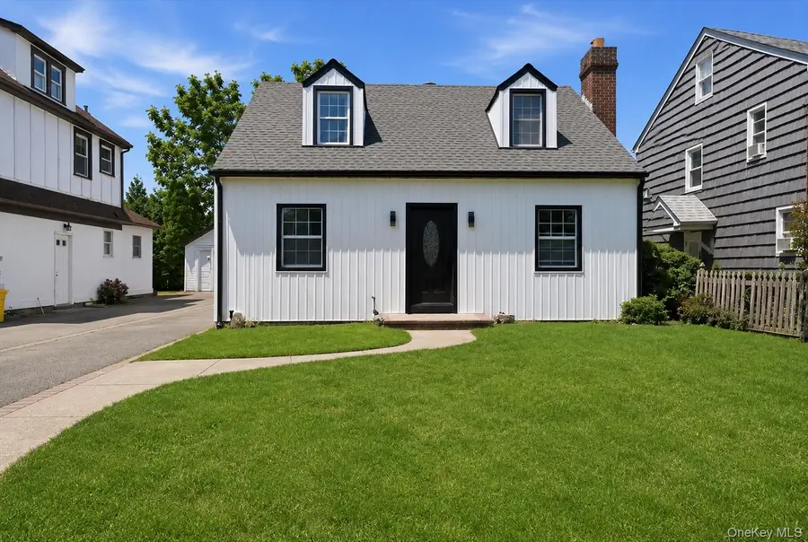 48 Flower Street, Hicksville, NY 11801 - #2