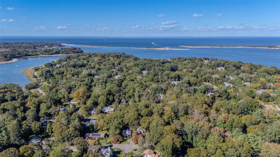 11 Sharon Avenue, East Setauket, NY 11733 - #3