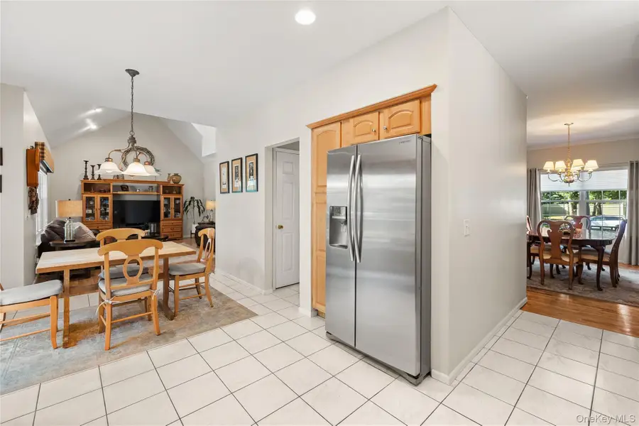 1 Hunting Hill Drive, Blue Point, NY 11715 - #3