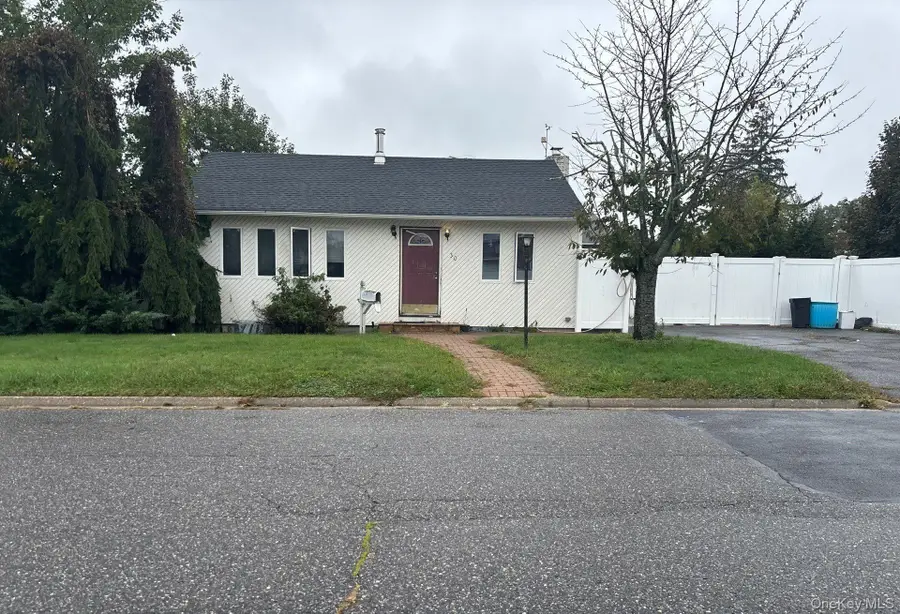 30 Jenkins Avenue, North Babylon, NY 11703 - #3