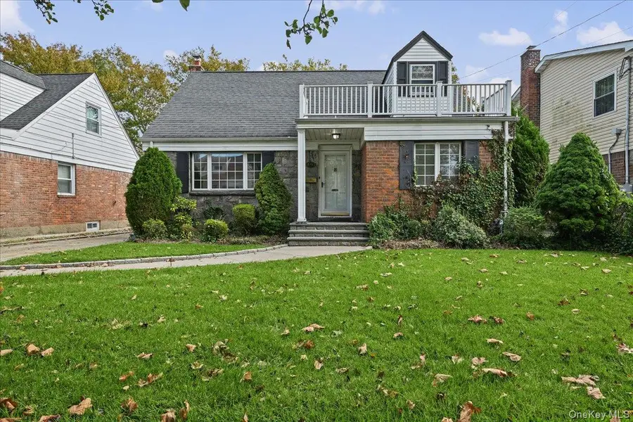 121 Norman Street, New Hyde Park, NY 11040 - #2