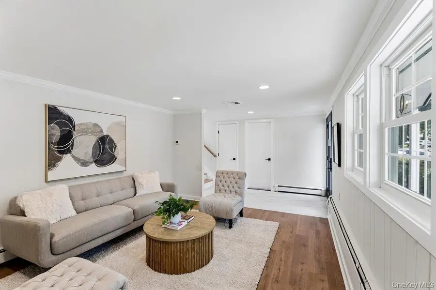 12 E Park Drive, Old Bethpage, NY 11804 - #2