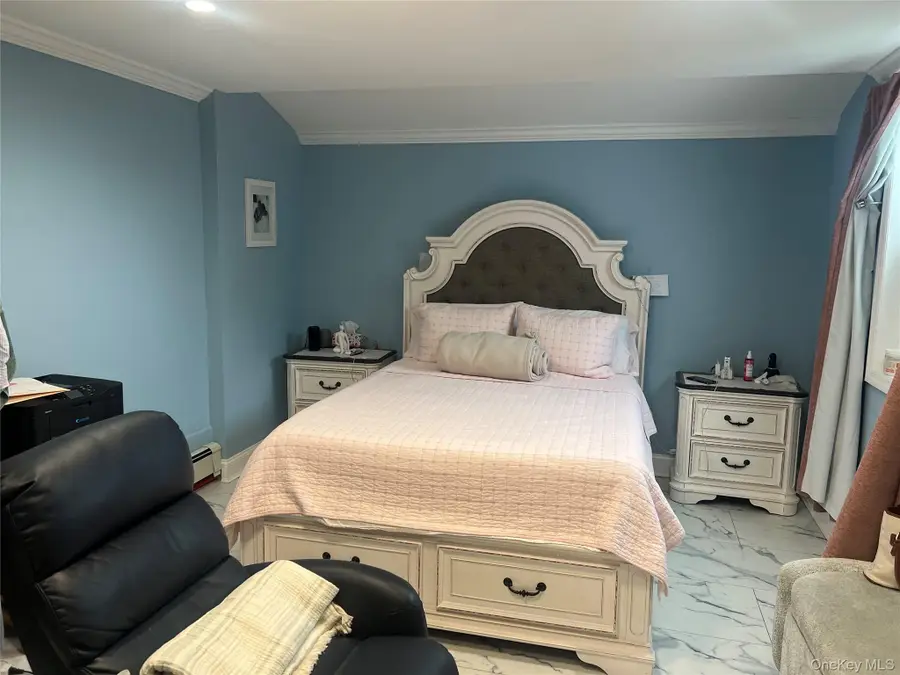 21 Marie Lane, Central Islip, NY 11722 - #2