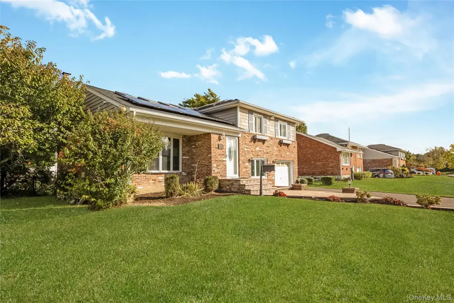 19 Grant Street, Farmingdale, NY 11735 - #2