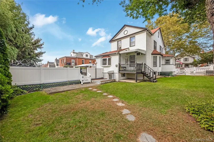 154-58 11th Avenue, Whitestone, NY 11357 - #3