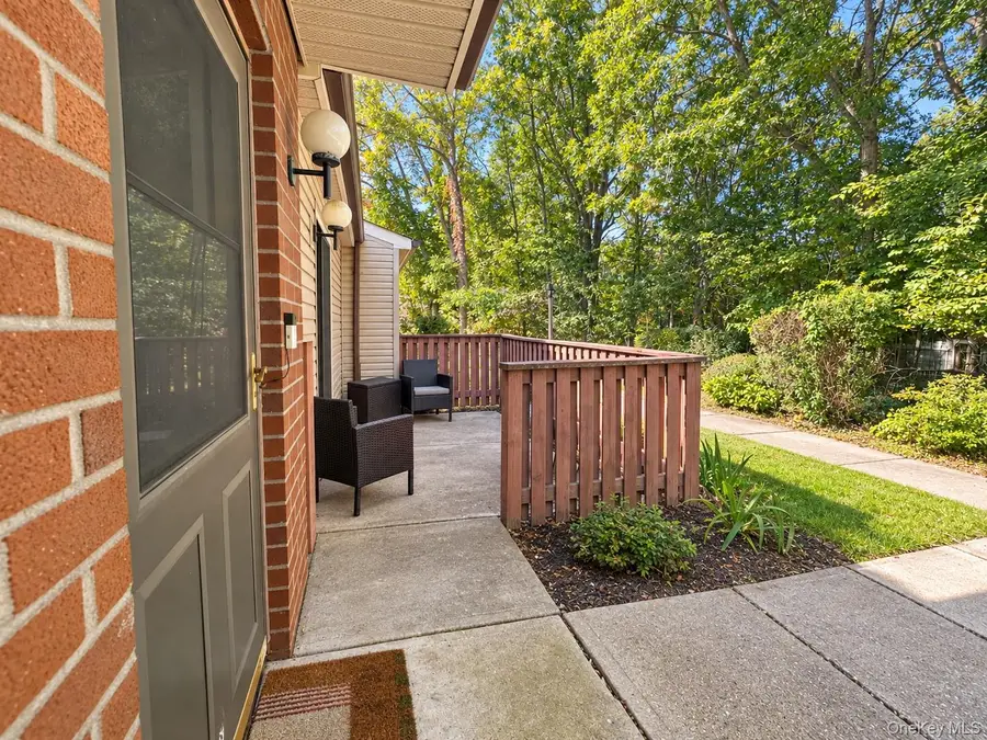 780 Hilltop Court, Coram, NY 11727 - #3