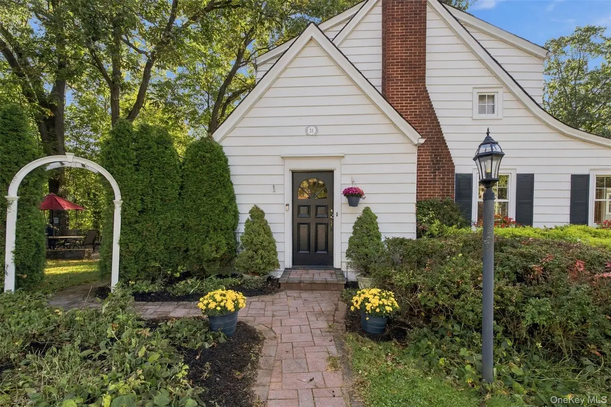 34 General Heath Avenue, White Plains, NY 10603 - #1