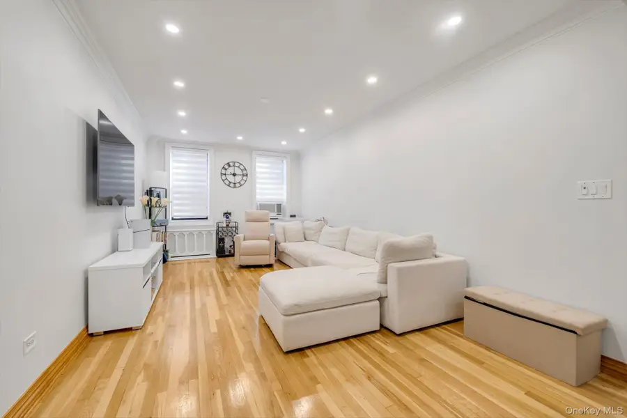 83-35 139 Th Street #2 A, Jamaica, NY 11435 - #2