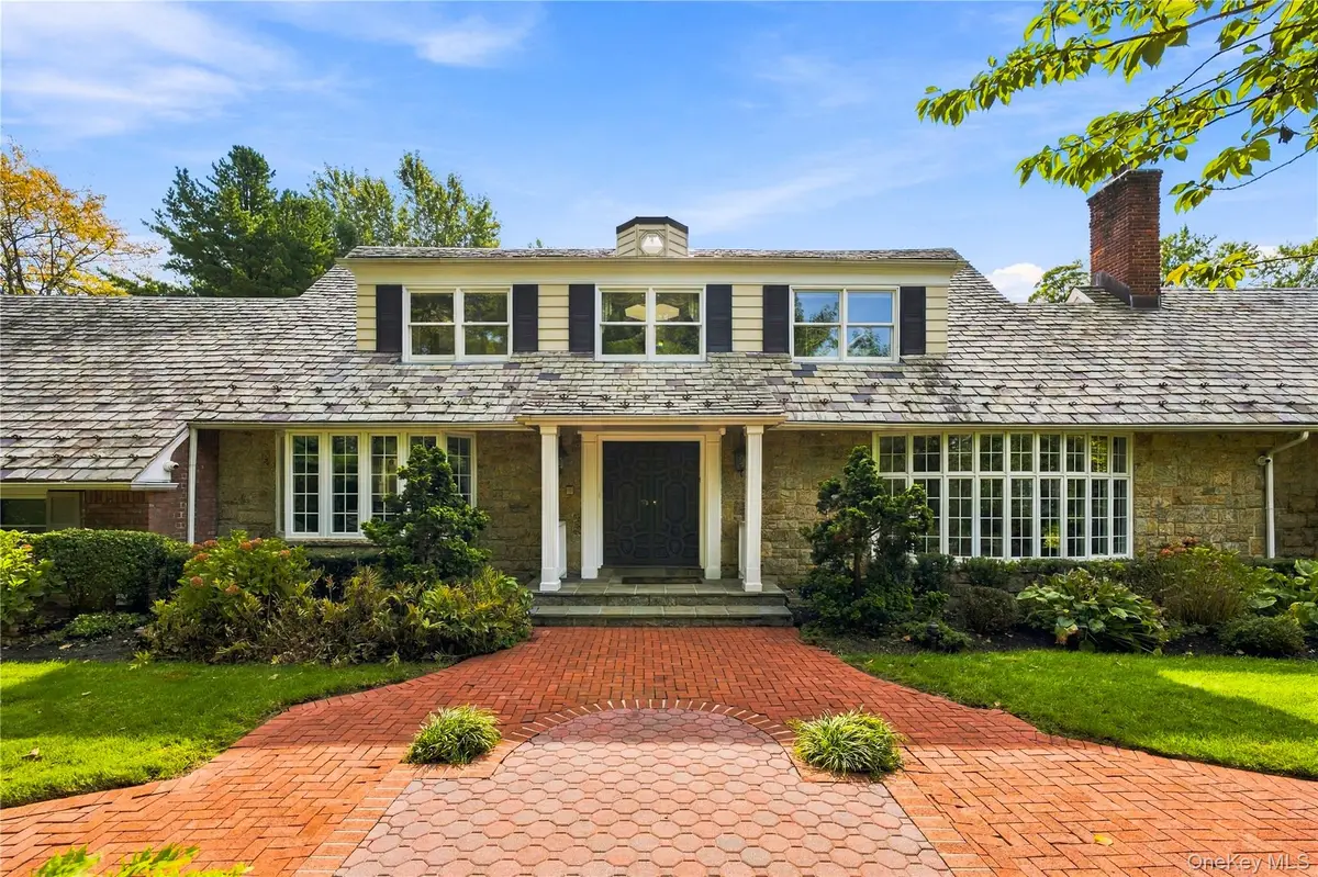 1335 Club Drive, Hewlett, NY 11557 - #1