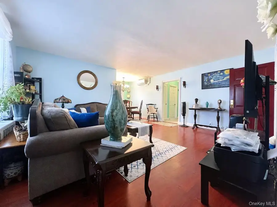 196-40 67th Avenue #2nd FL, Fresh Meadows, NY 11365 - #2