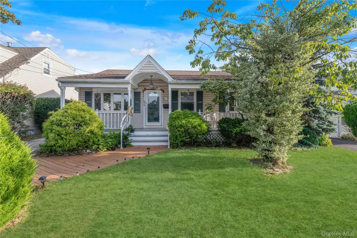 84 5th Street, New Hyde Park, NY 11040 - #1