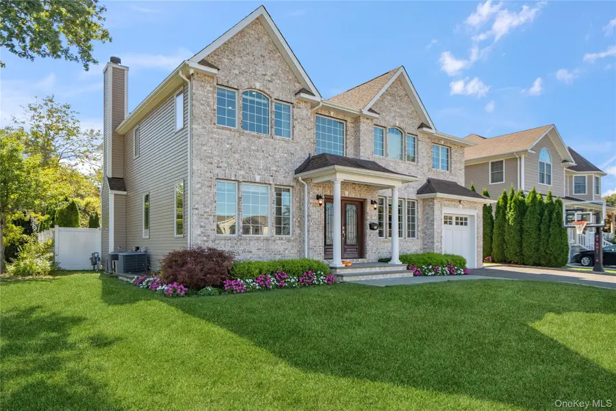 55 Belmont Circle, Syosset, NY 11791 - #3
