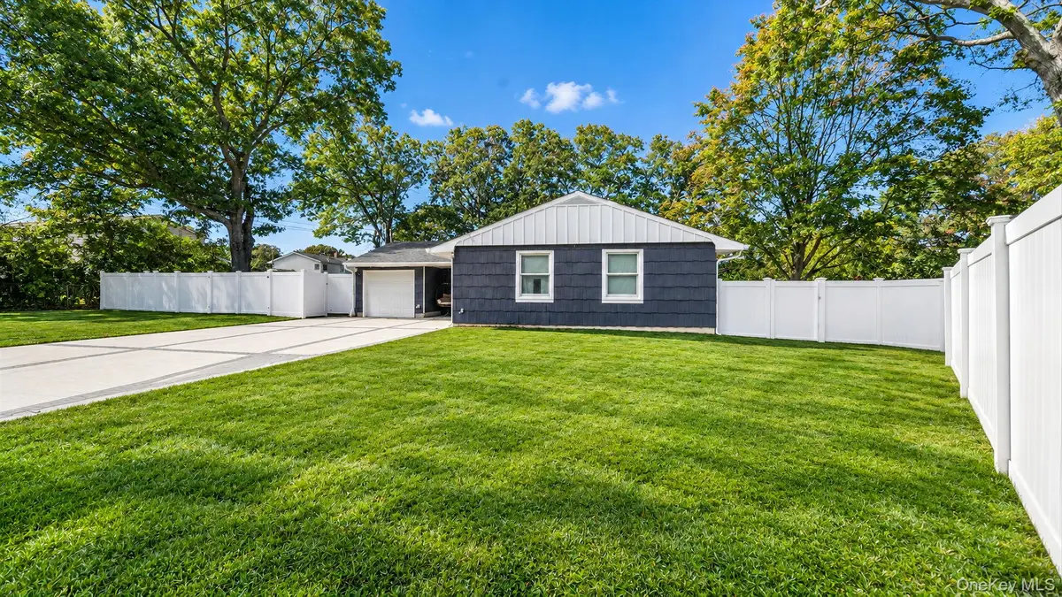 9 Hill Street, Ronkonkoma, NY 11779 - #1