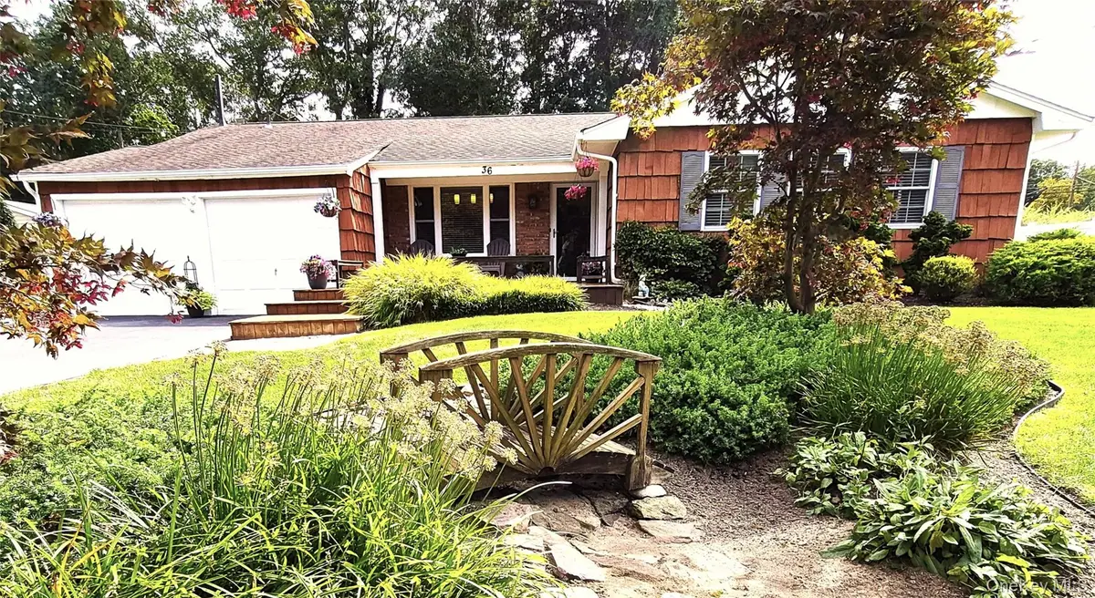 36 W Denis Lane, Coram, NY 11727 - #1