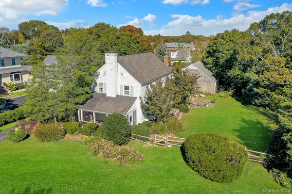 80 Concourse E, Brightwaters, NY 11718