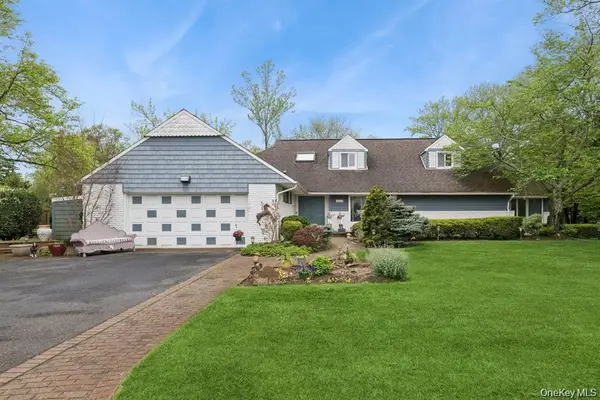 1302 Azure Place, Hewlett, NY 11557