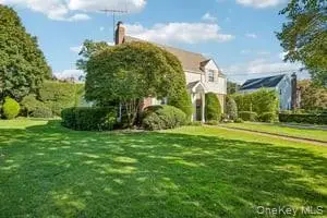 49 Ogden Avenue, East Williston, NY 11596 - #2
