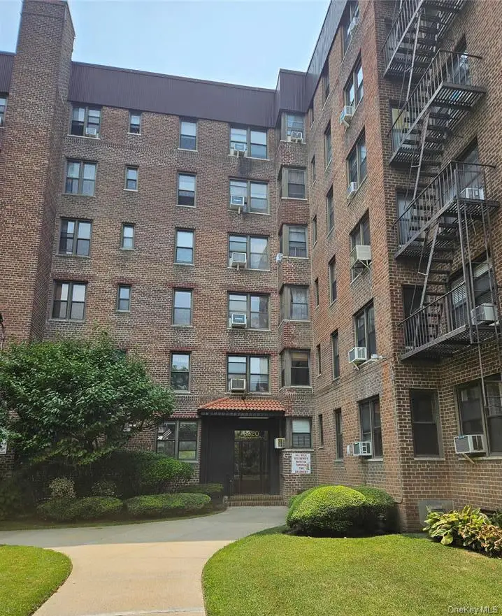 2220 Burnett Street #3C, Brooklyn, NY 11229 - #1