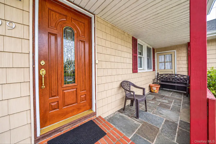 99 Deer Lake Drive, North Babylon, NY 11703 - #2