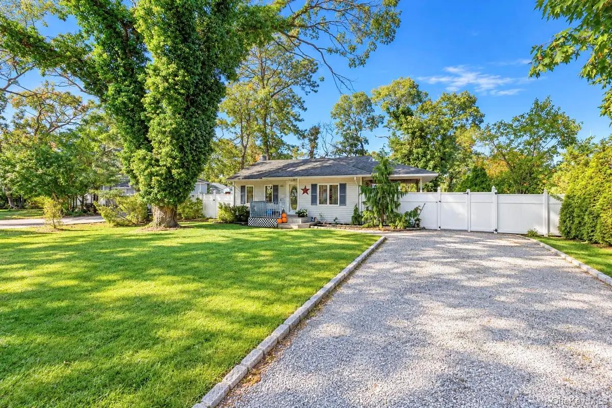48 Hart Avenue, Flanders, NY 11901 - #1