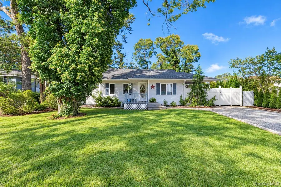 48 Hart Avenue, Flanders, NY 11901 - #2