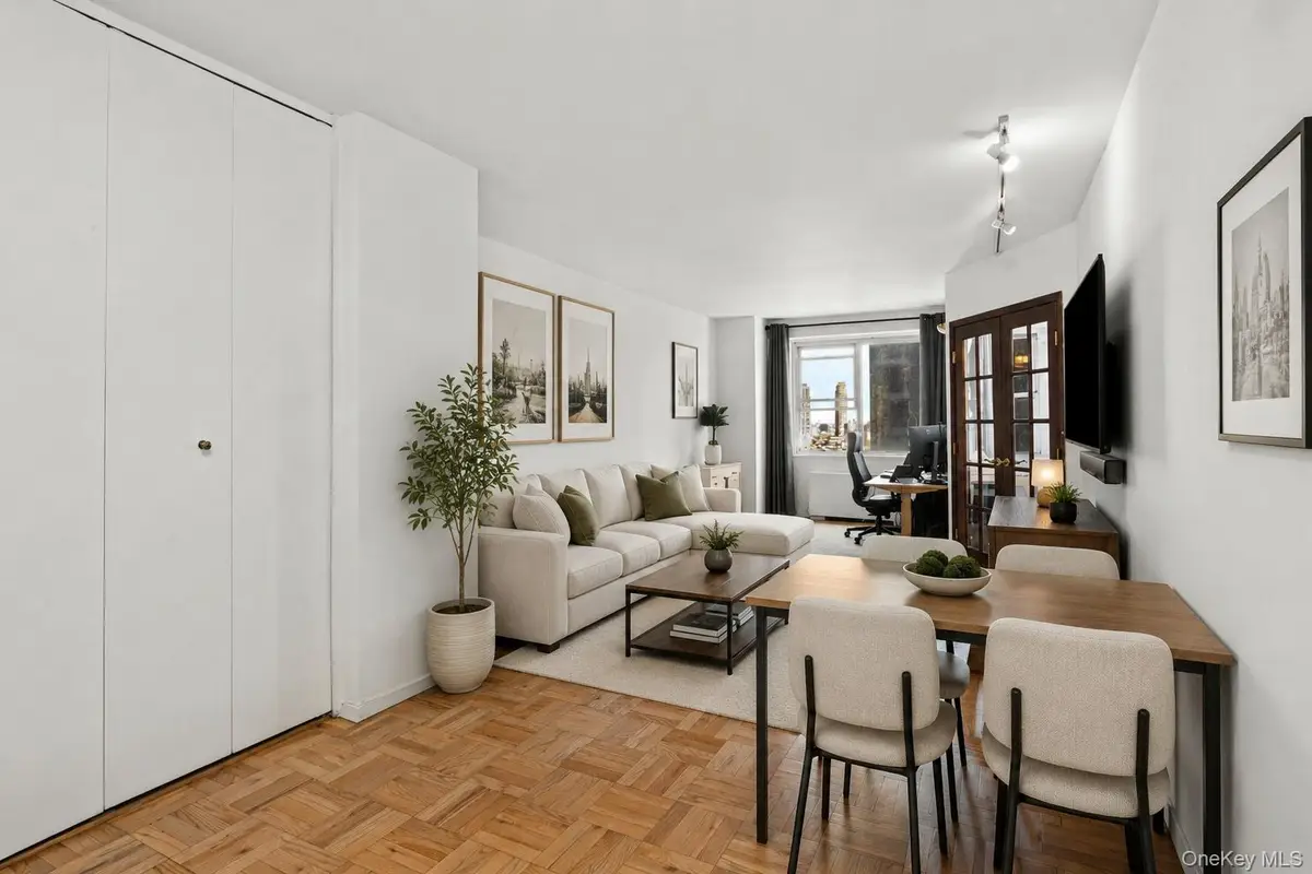 300 E 40th Street #12E, Manhattan, NY 10016 - #1