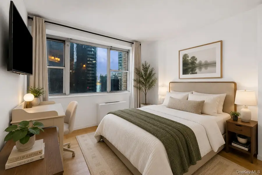 300 E 40th Street #12E, Manhattan, NY 10016 - #2