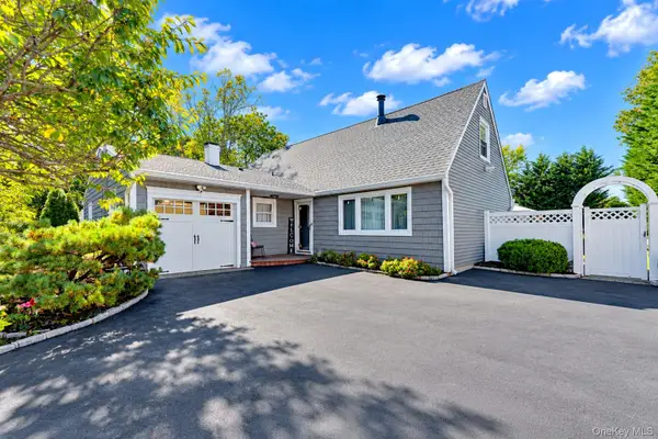 1588 Roosevelt Avenue, Bohemia, NY 11716