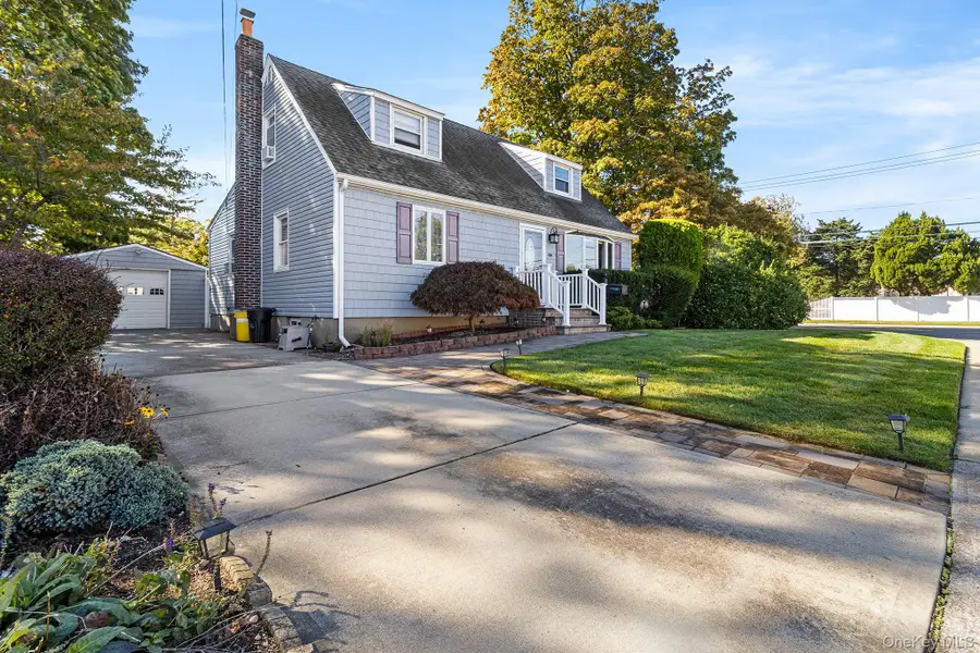 2 Gateway, Farmingdale, NY 11735 - #2