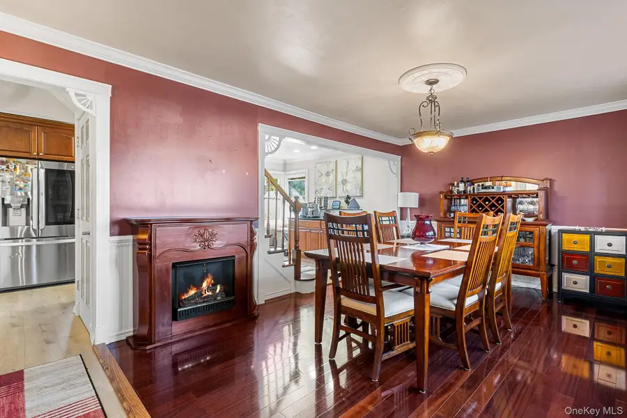 2 Gateway, Farmingdale, NY 11735 - #3