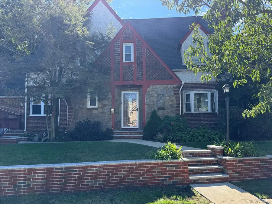 19402 109th Road, Saint Albans, NY 11412 - #2