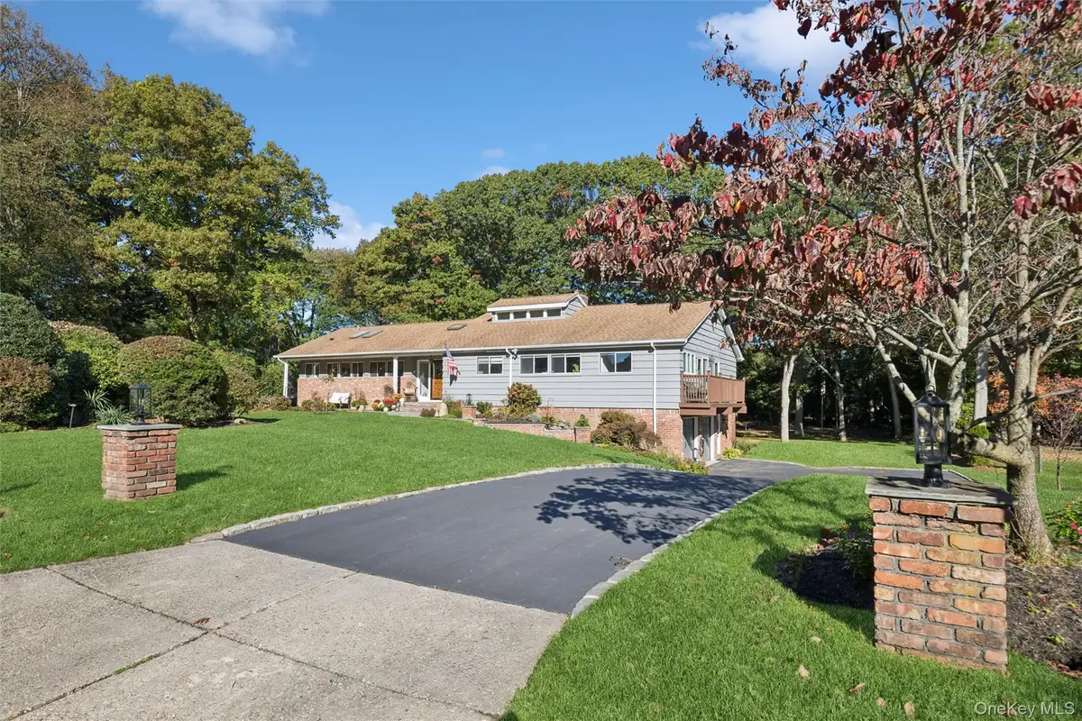 5 Ridings Road, Northport, NY 11768 - #1