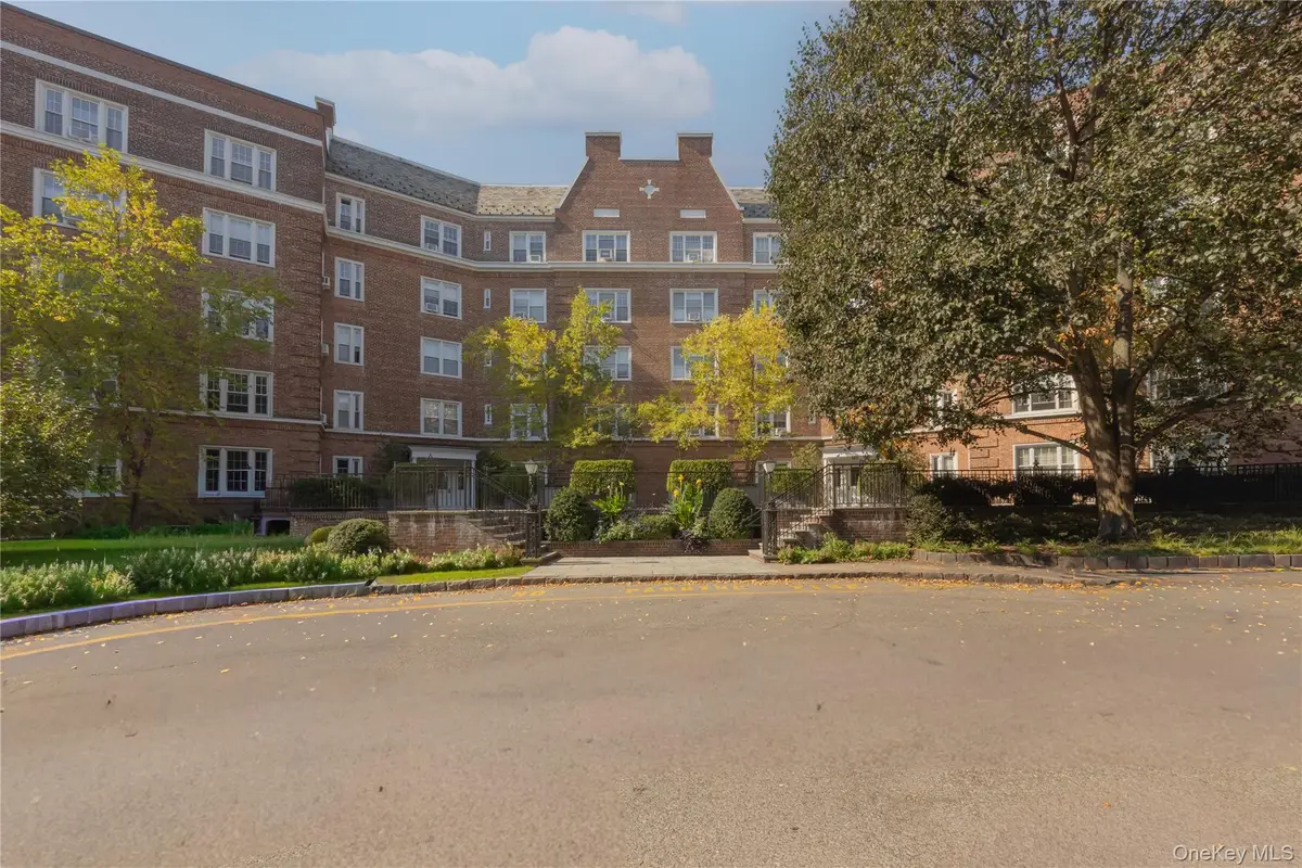 5 Midland Gardens #2L, Bronxville, NY 10708 - #1