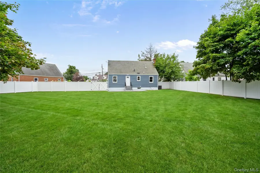 48 Cliff Avenue, Hempstead, NY 11550 - #3