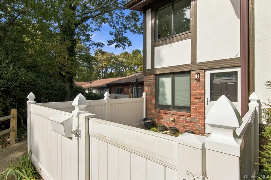 460 Daryl Drive, Medford, NY 11763 - #2