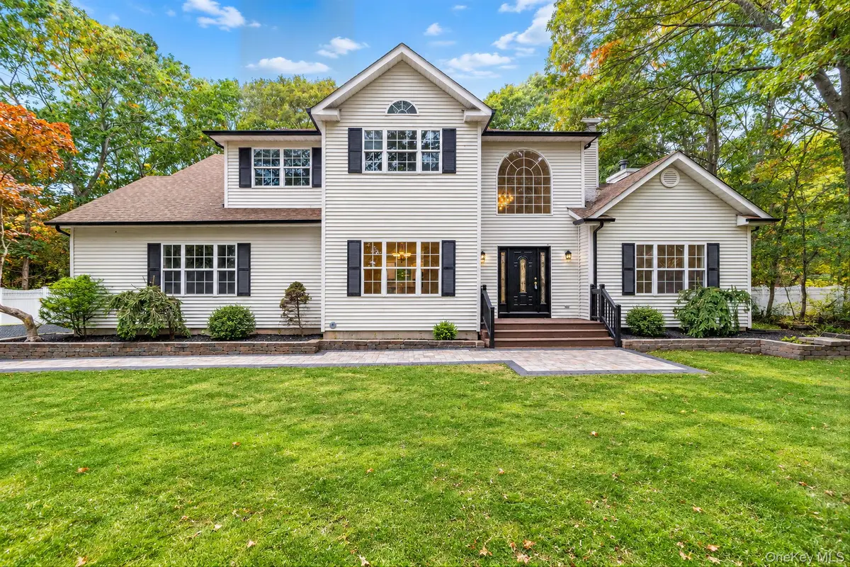 12 Davidson Drive, Manorville, NY 11949 - #1