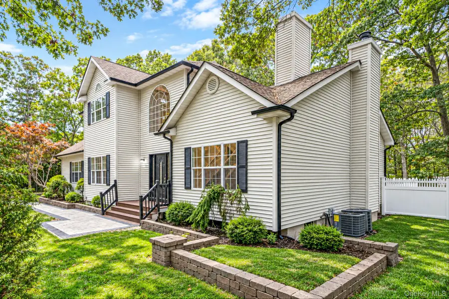 12 Davidson Drive, Manorville, NY 11949 - #2