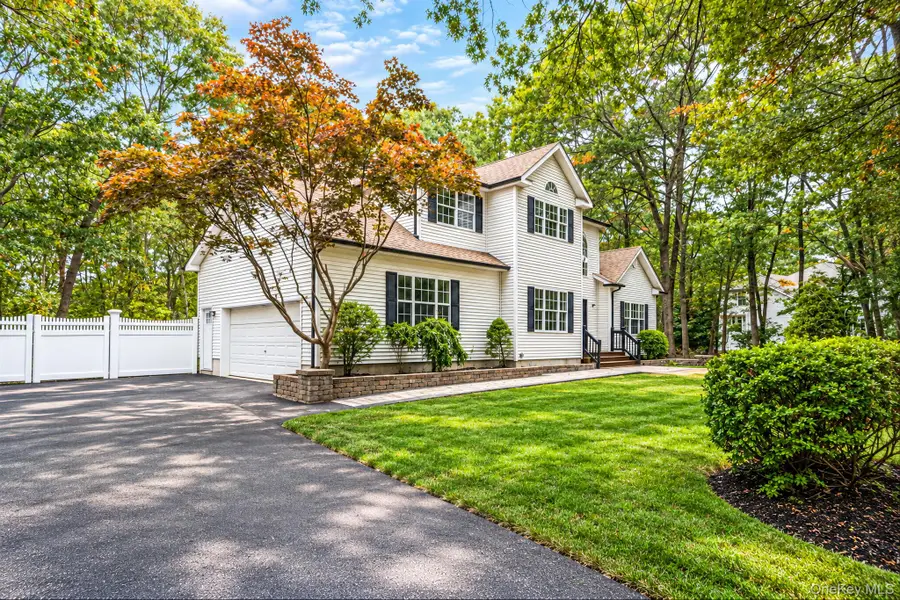 12 Davidson Drive, Manorville, NY 11949 - #3