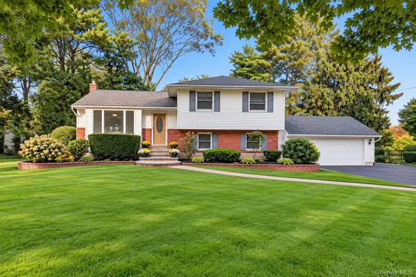121 Ketay Drive S, East Northport, NY 11731