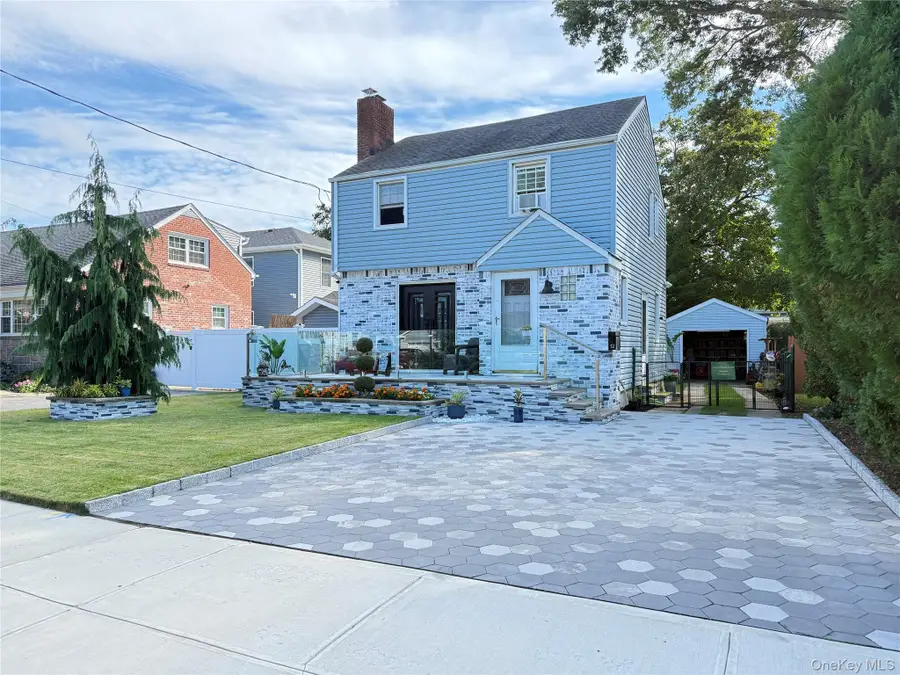 12 Cottage Place, Hempstead, NY 11550 - #3