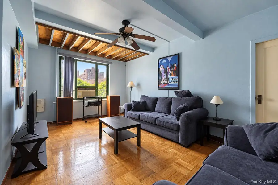 1514 Metropolitan Avenue #7G, Bronx, NY 10462 - #3