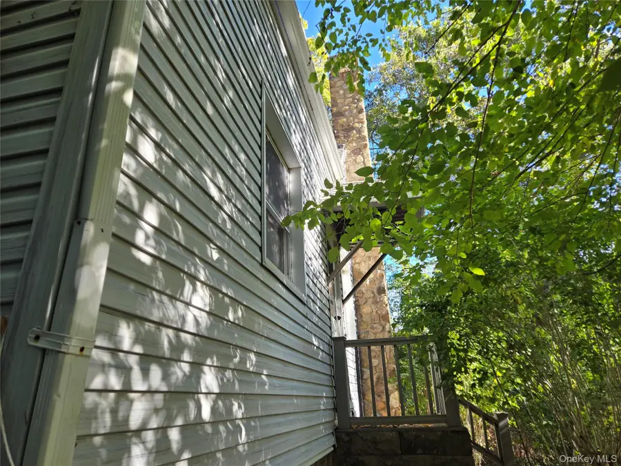 9 Friendship Drive, Rocky Point, NY 11778 - #2