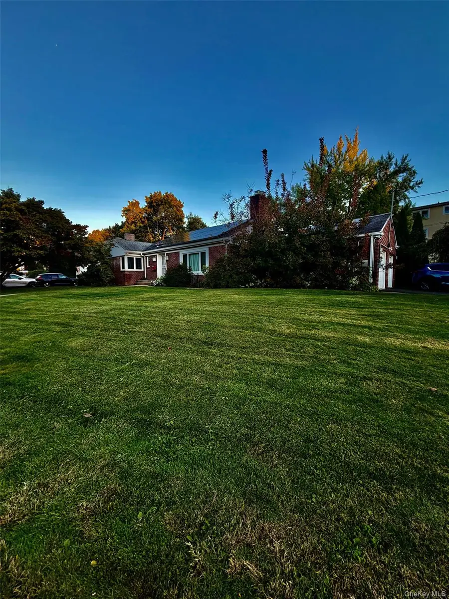 48 Disbrow Circle, New Rochelle, NY 10804 - #3