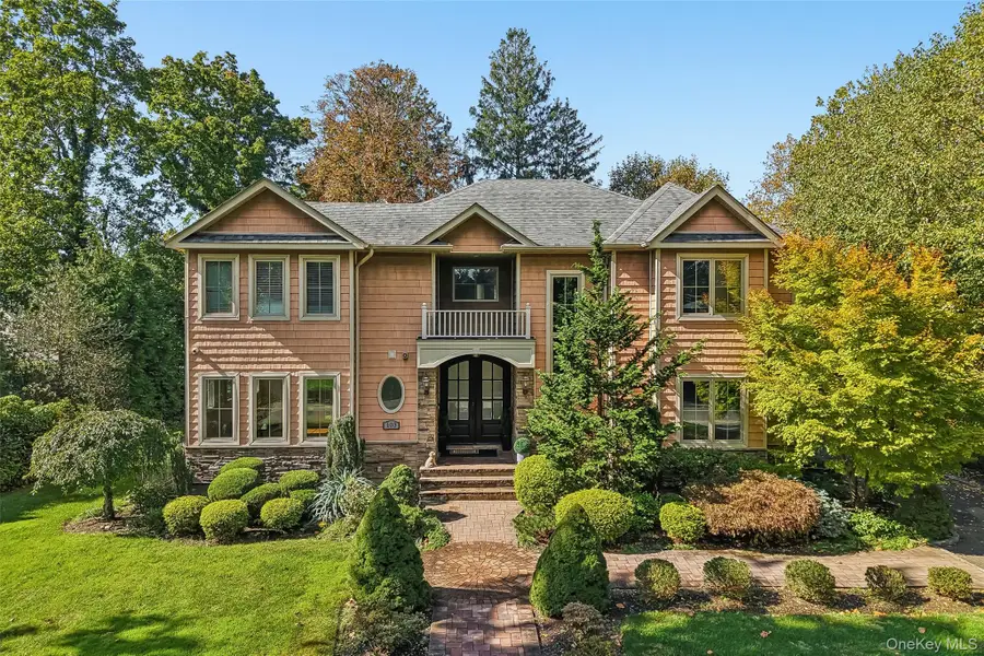 103 High Street, East Williston, NY 11596 - #3