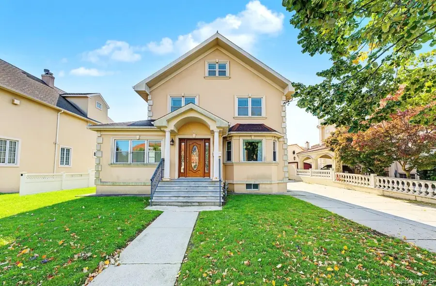 30 North Drive, Whitestone, NY 11357 - #3
