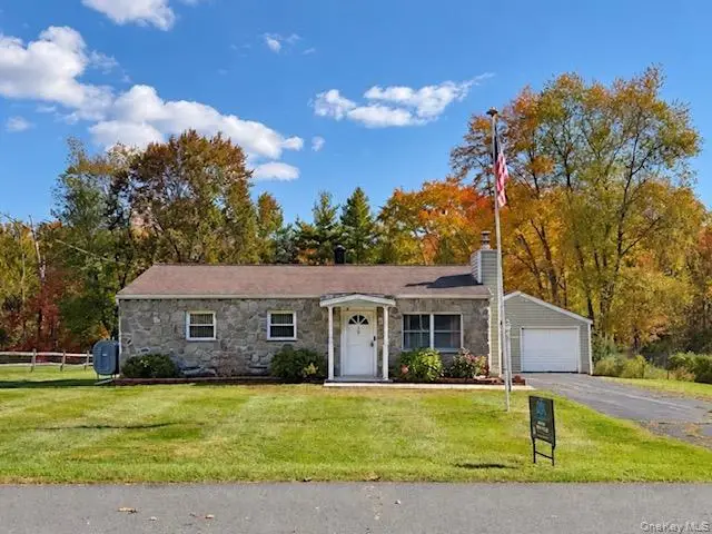 19 Greentree Drive S, Hyde Park, NY 12538 - #1